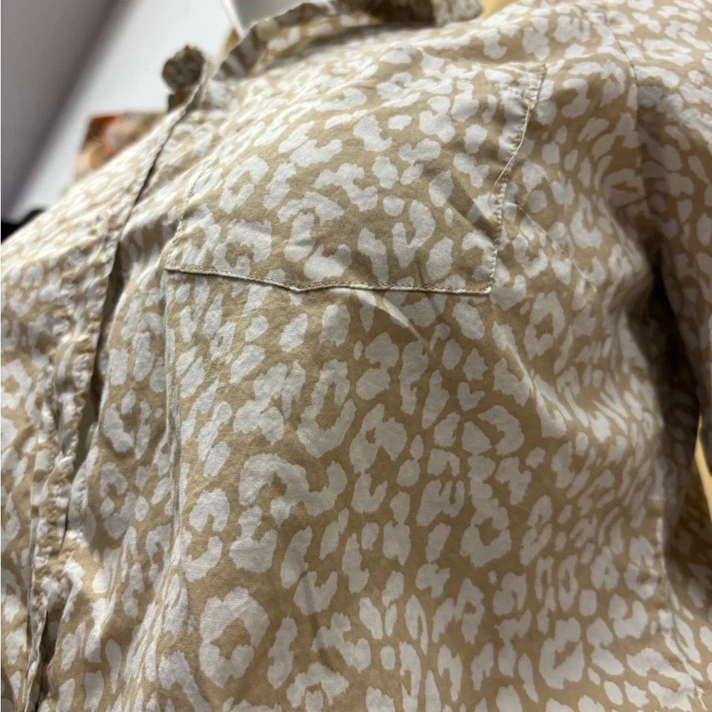 J. Crew Women's Tan and‎ White Leopard Print Shirt